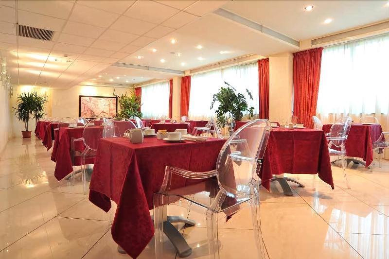 Inn Hotel Hotel